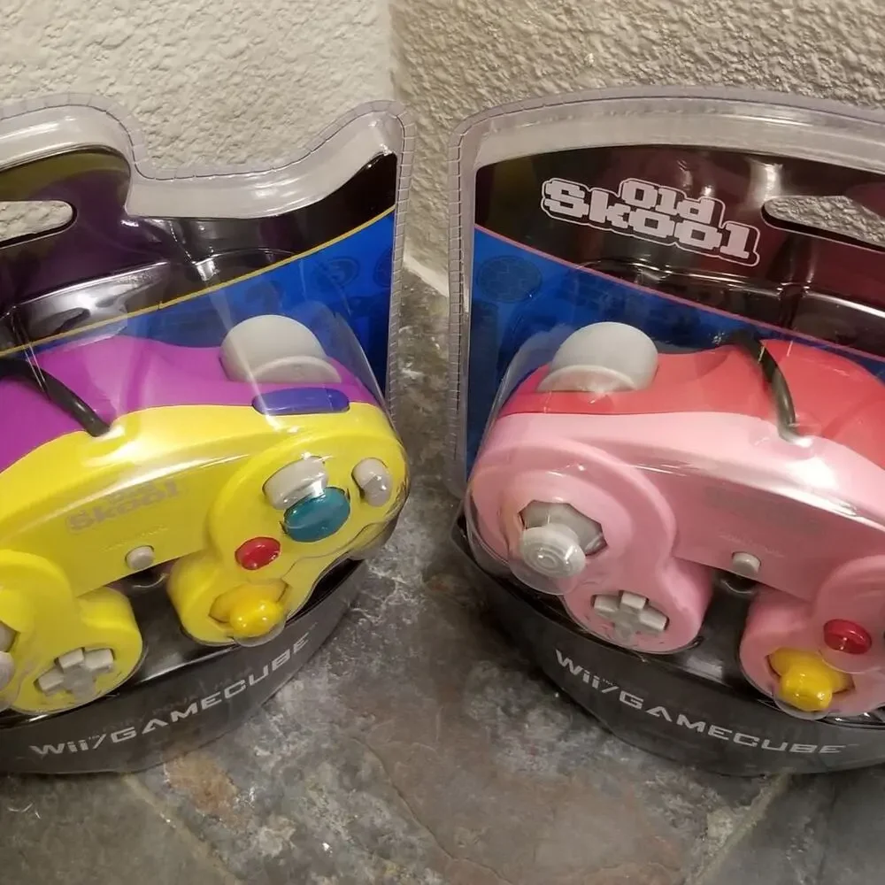 2 Gamecube Controllers - Yellow & Pink (NEW) - Nintendo - Old Skool